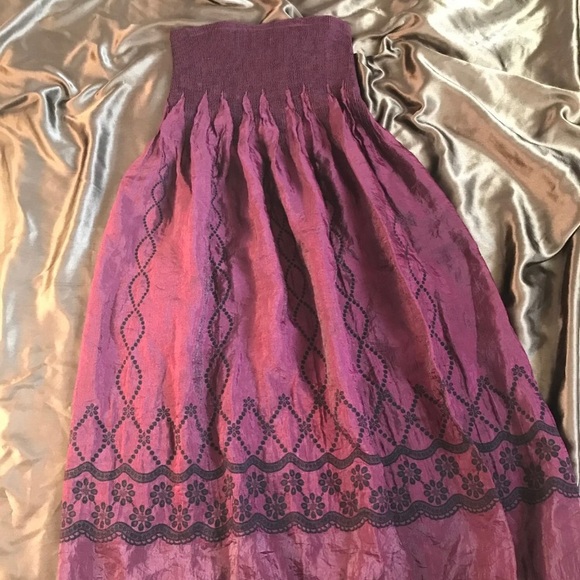 Red Dress - Picture 2 of 3